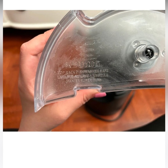 Keurig Machine - Picture 8 of 8